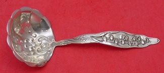 Gravy Ladle fluted  design in bowl  6 1/4