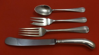Dinner 4-pc Setting availability based on stock listed below - Rattail by Spaulding & Co.  (England) - Sterling