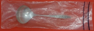 Gravy Ladle factory sealed  6 3/8