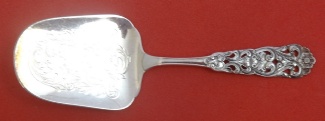Petit Four Server w/ engraved blade  5 1/2