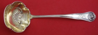 Sauce Ladle GW  design in bowl  6