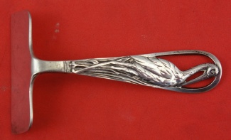 Baby Food Pusher cut-out stork in handle  2 7/8