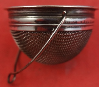 Tea Strainer #B3847  spout style  with mesh  1 7/8