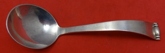 Gravy Ladle oval bowl  6 1/8