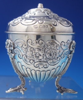 Potpourri Holder by C&S Co. English Silver  6.6oz  4 1/4