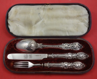 Traveling Set 3-pc  by. A. H. in fitted box   knife HH AS  7
