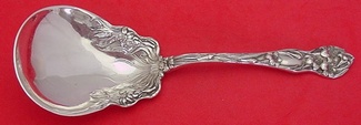 Berry Spoon fancy  7 3/4