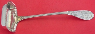 Soup Ladle rectangular bowl  pie crust edge  12 1/2