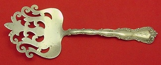 Cucumber Server fancy pierced 6 1/4