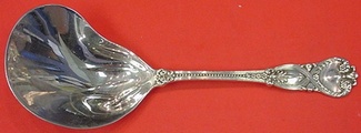 Berry Spoon conch  9 1/2