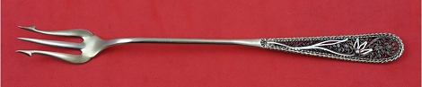Olive Fork GW  long  w/ unusual flower in filigree  7 3/4