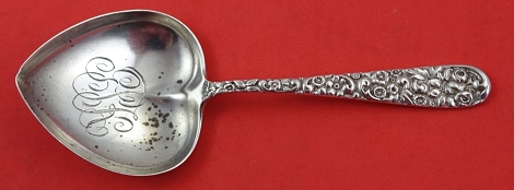 Nut Spoon heart bowl 4 7/8