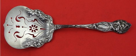 Waffle Server pierced, with flowers on shoulders, 8 5/8