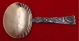 Bon Bon Spoon GW w/ daisy motif 5 1/4